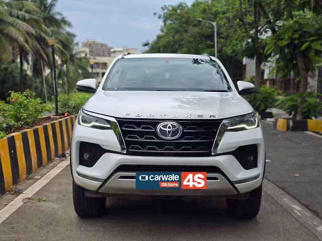 Toyota 2023 Toyota Fortuner 4X2 AT 2.8 Diesel